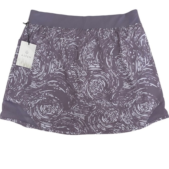 NWT Aspen Printed Mesh Hem Skort - Picture 6 of 15